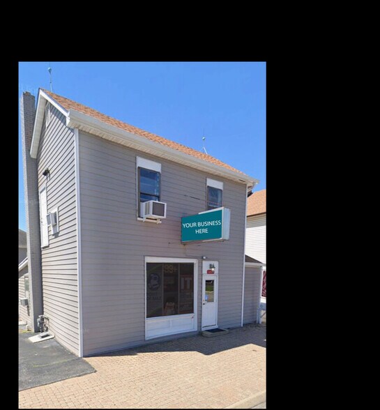 More Photos Of 14366 Manchester Rd, Manchester Office For Lease