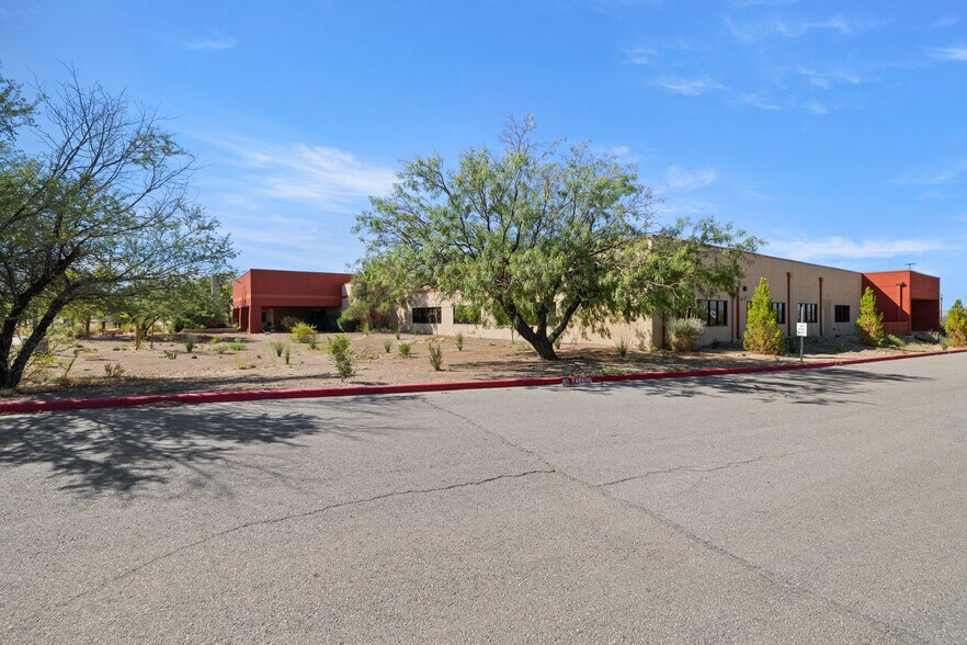 More Photos Of 4201 Del Rey Blvd, Las Cruces Office For Sale