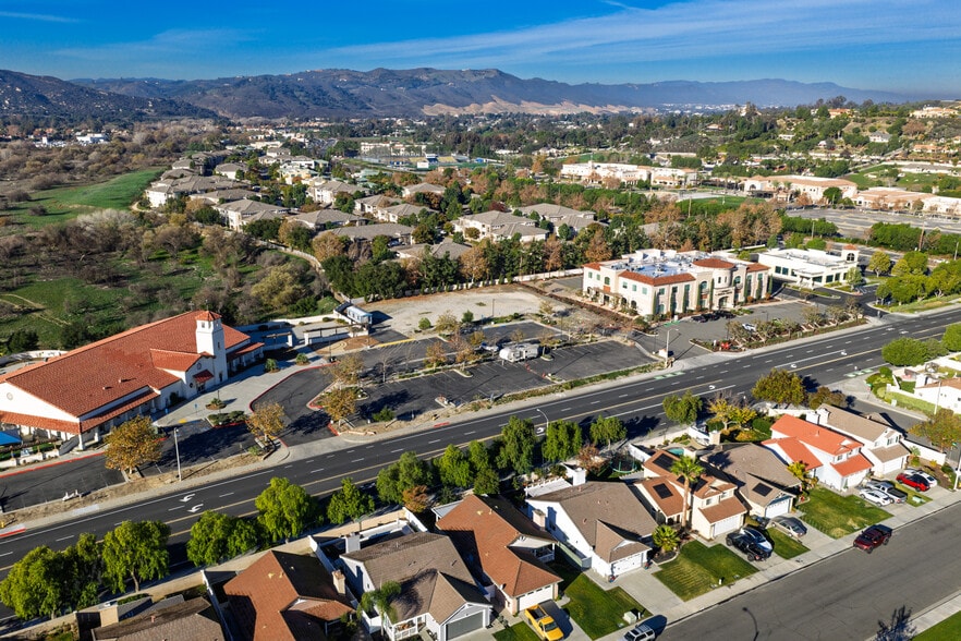 More Photos Of 44625 Avenida de Missiones, Temecula Medical For Sale