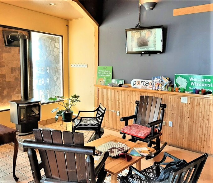 More Photos Of 301 Dewitt St, Portage Restaurant For Sale