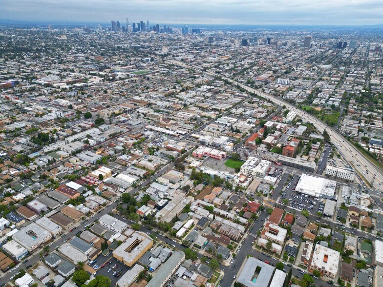 More Photos Of 5237 Lexington Ave, Los Angeles Apartments For Sale