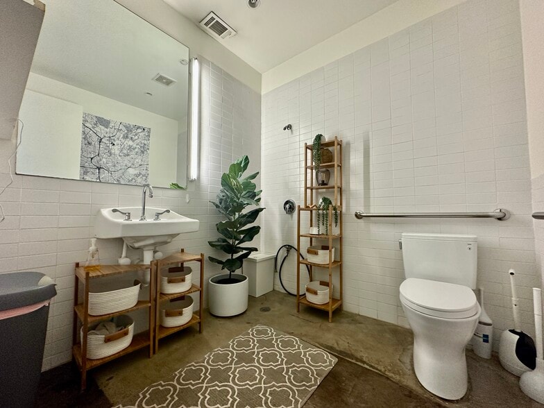 More Photos Of 1037 Monroe Dr NE, Atlanta Office For Sale