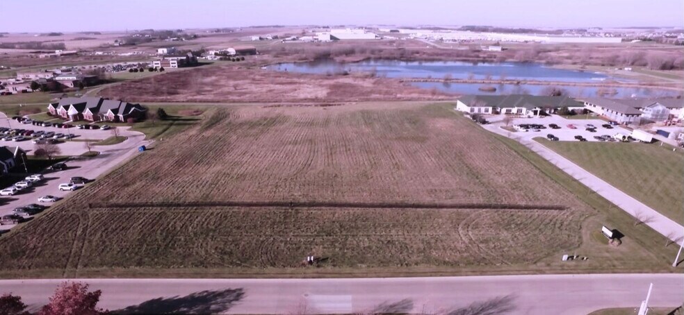 More Photos Of Chancellor Dr, Cedar Falls Office For Lease