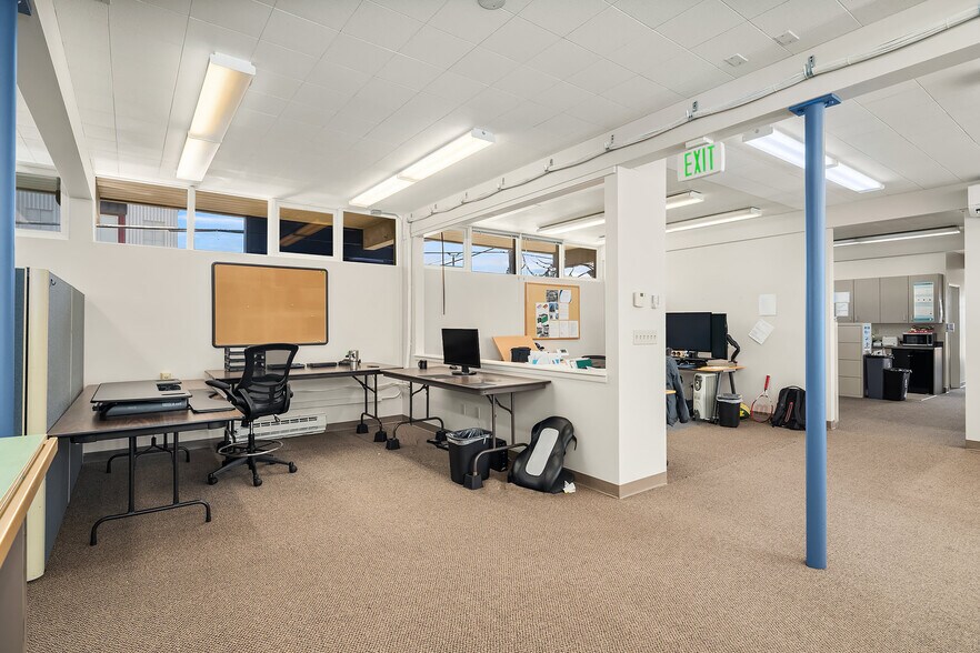 More Photos Of 2300 W Commodore Way, Seattle Office Residential For Sale