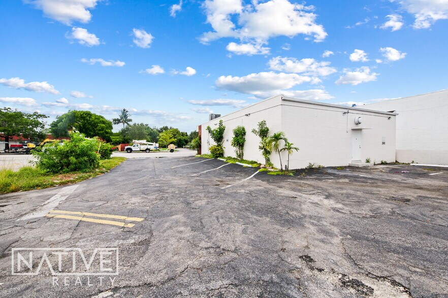 More Photos Of 50 SW 31st Ave, Fort Lauderdale Office Residential For Lease