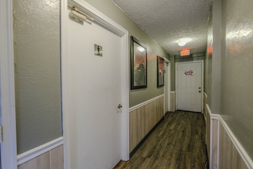 More Photos Of 865 John Marshall Hwy, Front Royal Restaurant For Sale