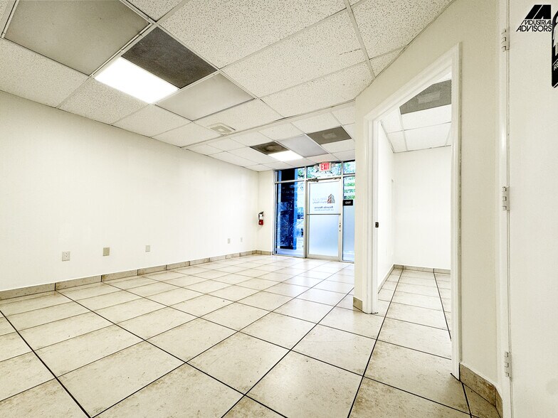 More Photos Of 5745-5759 NW 151st St, Miami Lakes Light Distribution For Lease