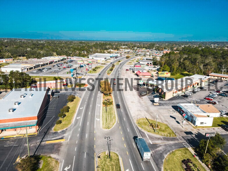 More Photos Of 6570 Caroline St, Milton Unknown For Lease