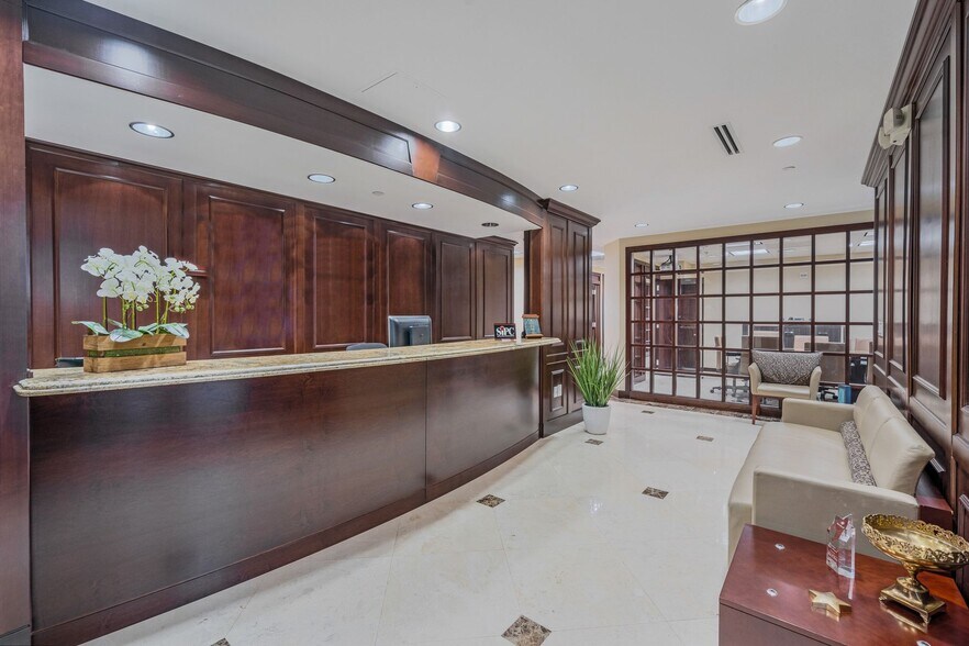 More Photos Of 1000 brickell Ave, Miami Office For Lease