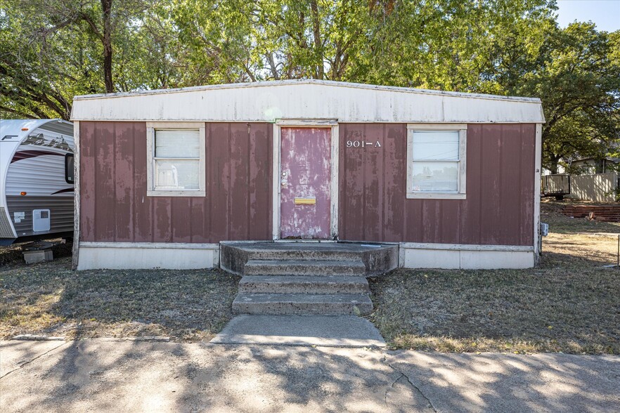 Primary Photo Of 901 W Hubbard St, Mineral Wells Manufactured Housing Mobile Home Park For Lease