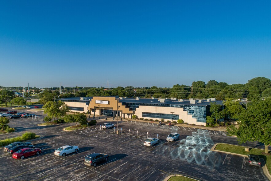 More Photos Of 1720 E Primrose St, Springfield Office For Lease