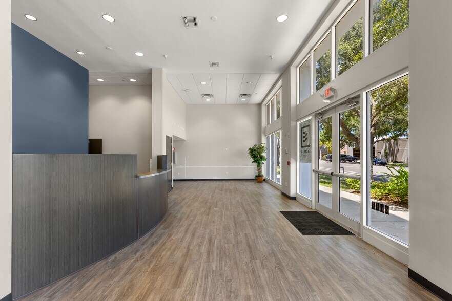 More Photos Of 2100 1st Ave S, Saint Petersburg Medical For Sale