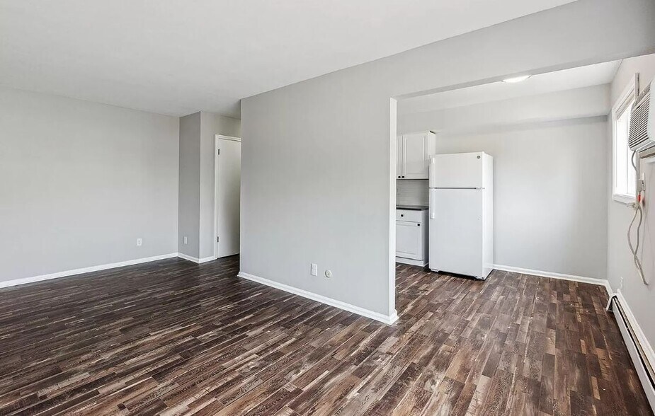 More Photos Of 4221 N Grand River Ave, Lansing Apartments For Sale