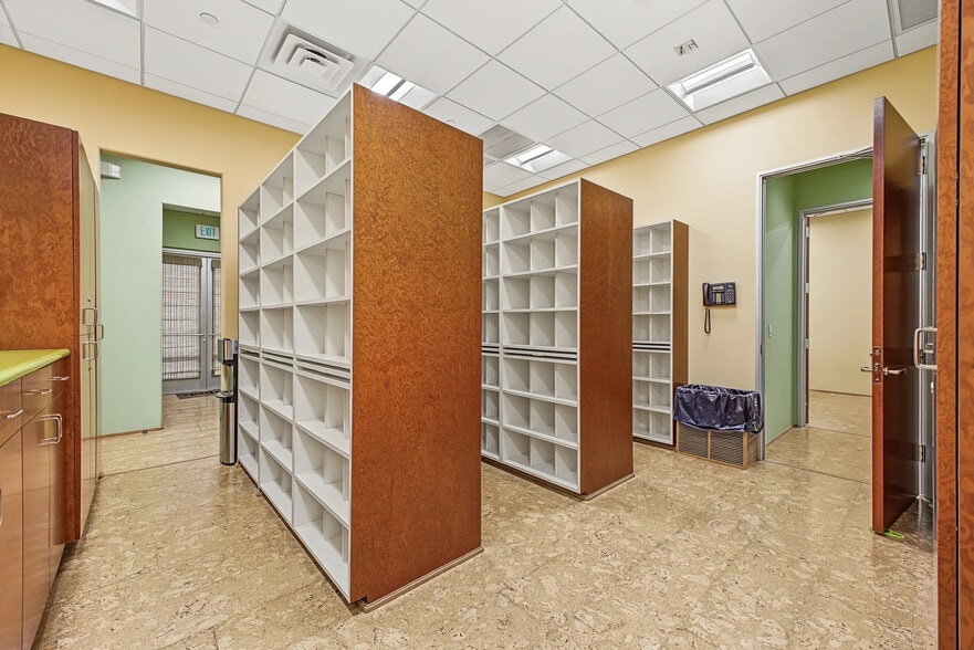 More Photos Of 20045 N 19th Ave, Phoenix Medical For Sale