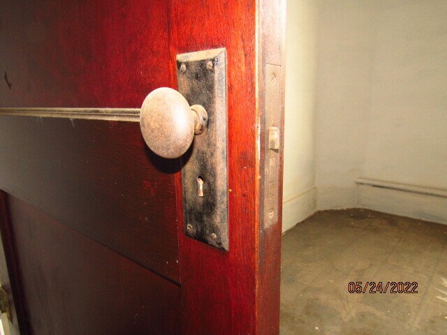 More Photos Of 301 N Washington St, Ardmore Distribution For Sale