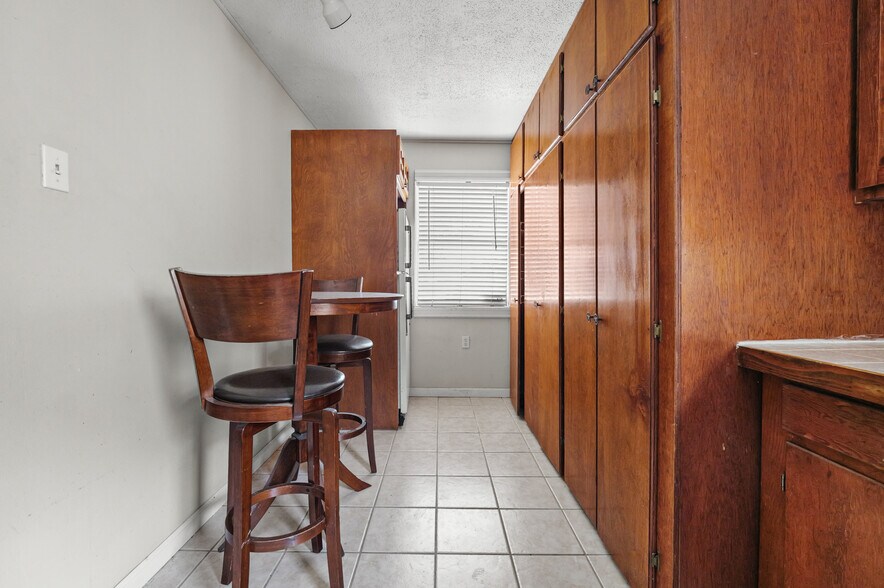 More Photos Of 2330 Schuwirth Rd, Converse Warehouse For Lease