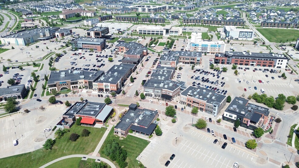 More Photos Of 1450 SW Vintage Pky, Ankeny General Retail For Lease