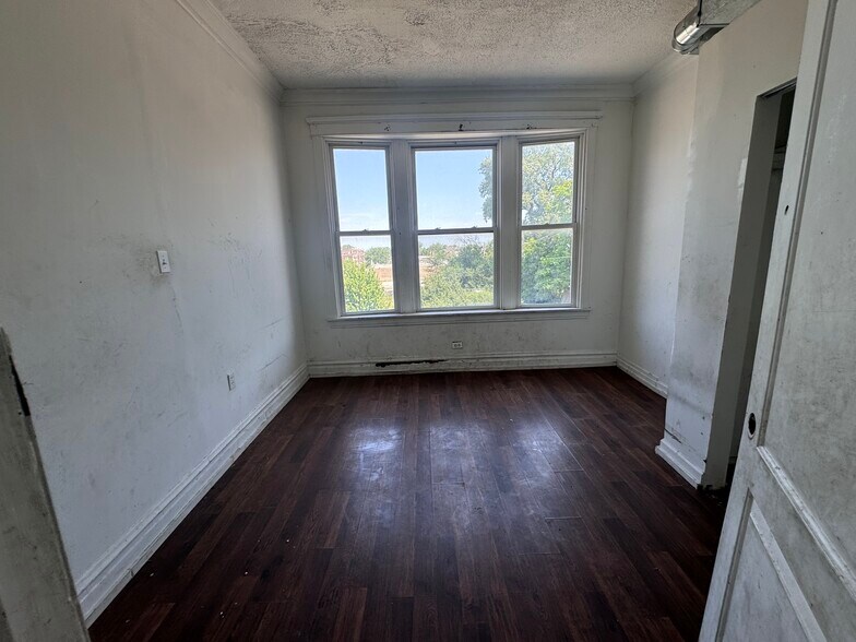 More Photos Of 7701 S Halsted St, Chicago Apartments For Sale