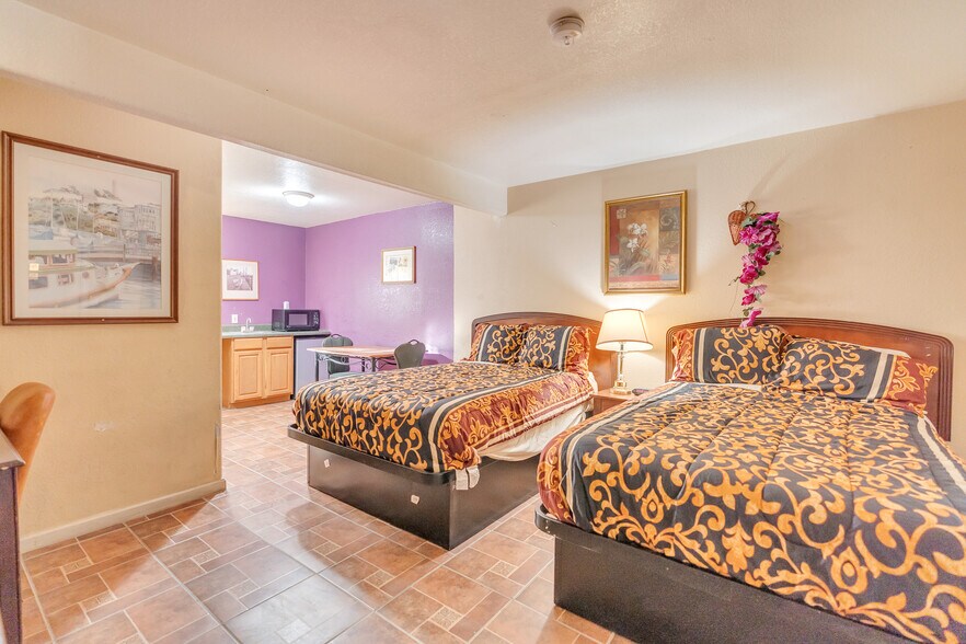 More Photos Of 2509 E Pacheco Blvd, Los Banos Hotel For Sale