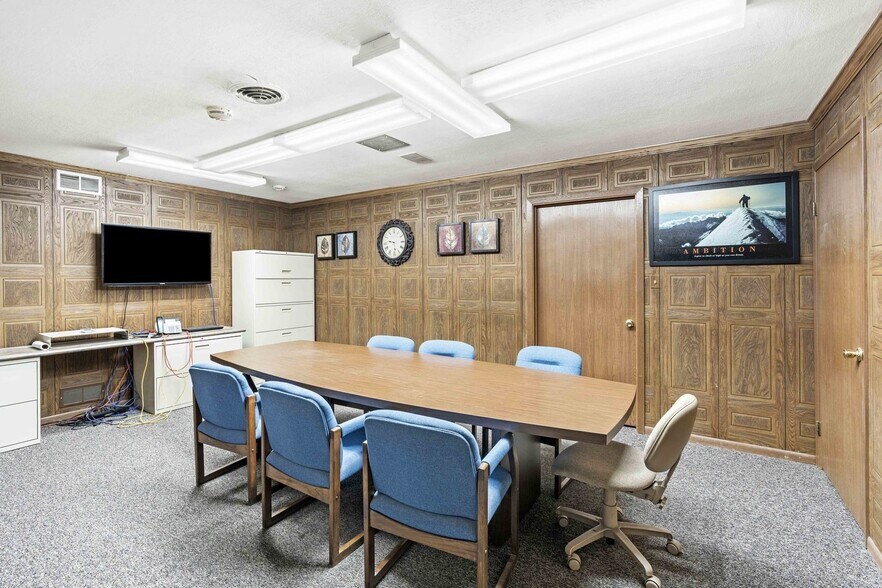 More Photos Of 311 E Corning Rd, Beecher Warehouse For Sale