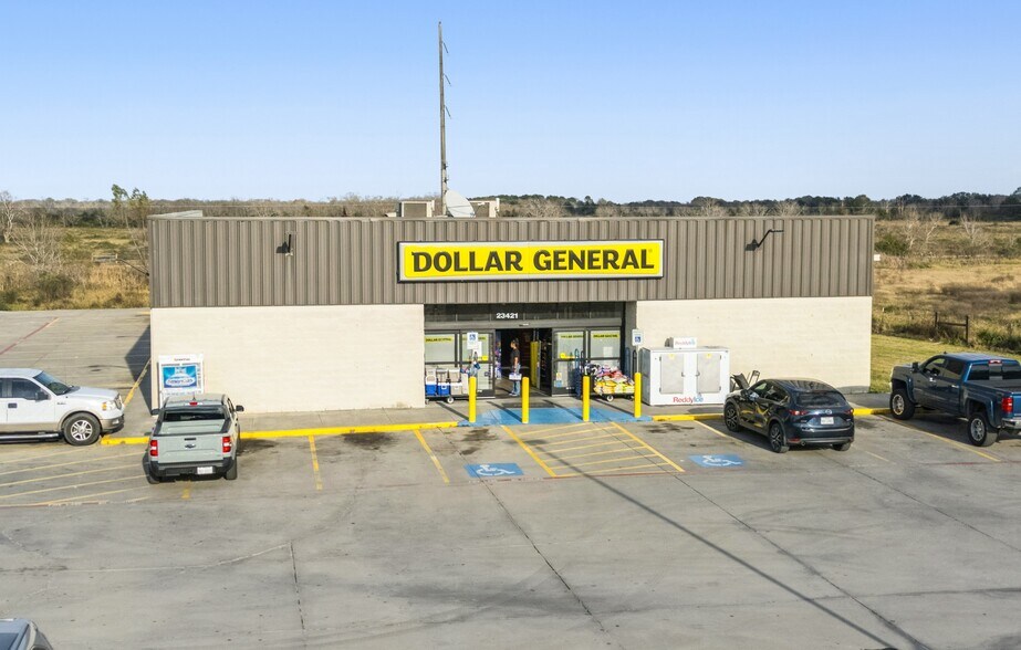Primary Photo Of 23421 TX-36 Hwy, Damon General Retail For Sale