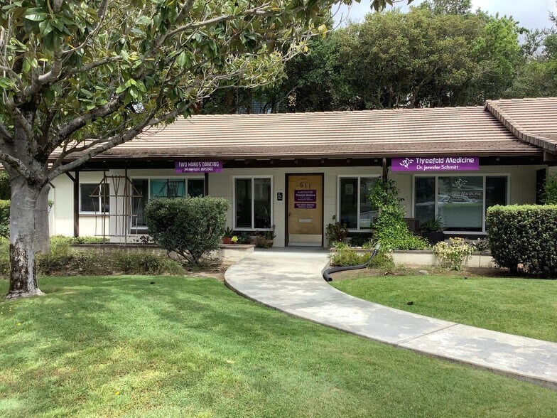 Primary Photo Of 511-517 Petaluma Ave, Sebastopol Medical For Lease