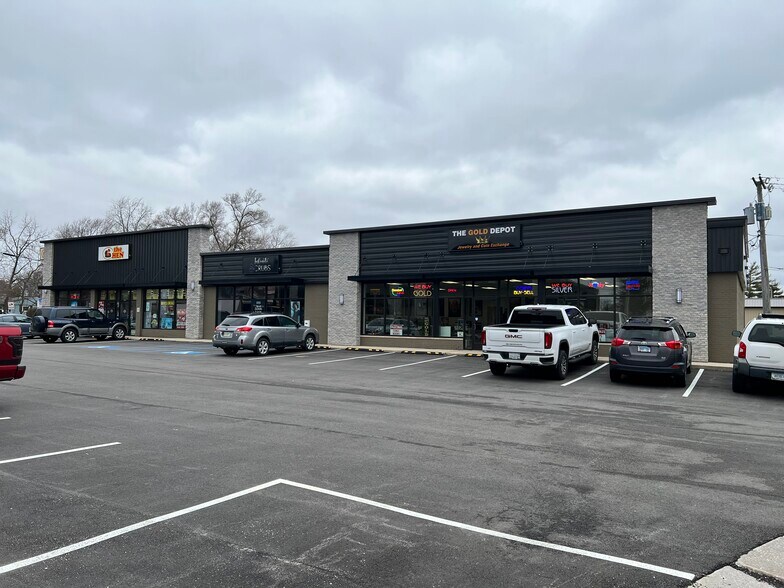 Primary Photo Of 514-530 N Main St, Crown Point Unknown For Lease