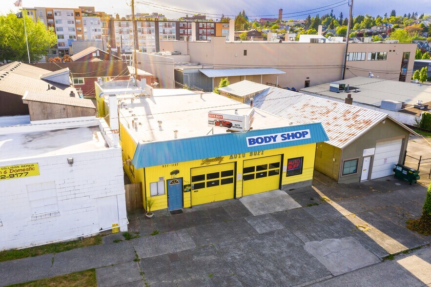 More Photos Of 4623 36th Ave SW, Seattle Auto Repair For Sale