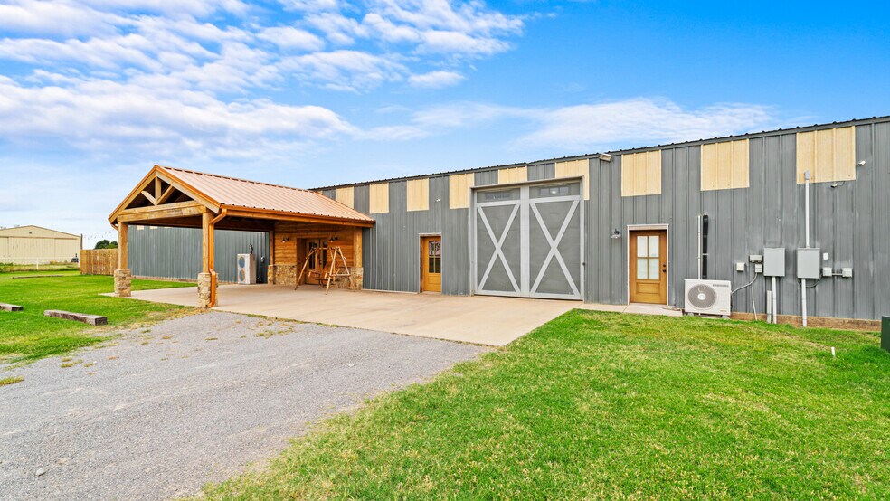 More Photos Of 20500 N 2810 Rd, Kingfisher Lodge Meeting Hall For Sale