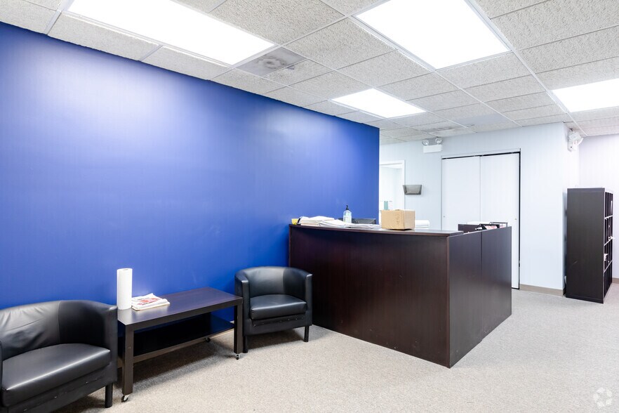 More Photos Of 799 Roosevelt Rd, Glen Ellyn Office For Lease