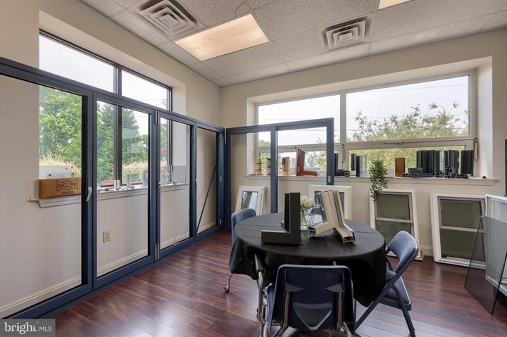 More Photos Of 206 W Kendig Rd, Willow Street Warehouse For Sale
