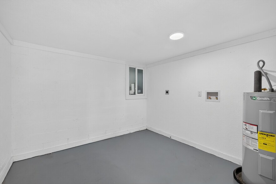 More Photos Of 2710 53rd Ave N, Saint Petersburg Multifamily For Sale