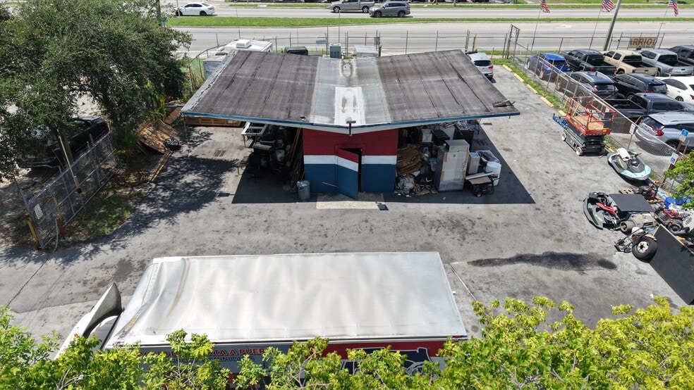 More Photos Of 9301 NW 27th Ave, Miami Auto Dealership For Sale