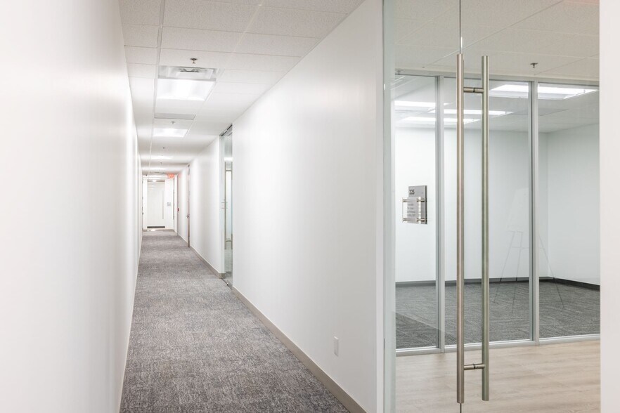 More Photos Of 1701 E Lamar Blvd, Arlington Office For Lease