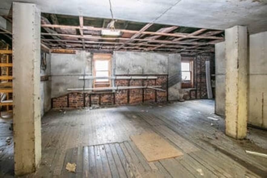 More Photos Of 345 Morgan St, Phoenixville Warehouse For Lease
