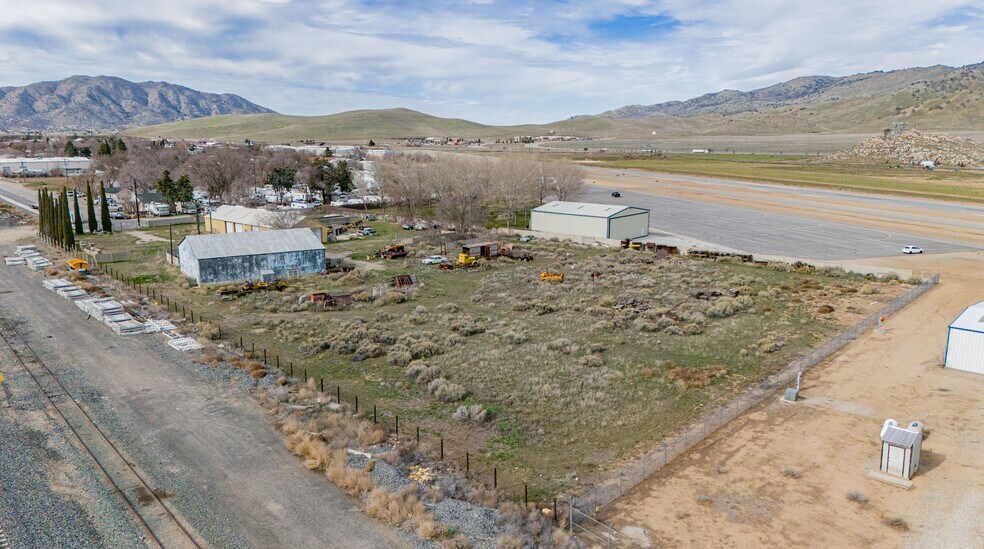 More Photos Of 609 E H St, Tehachapi Warehouse For Sale