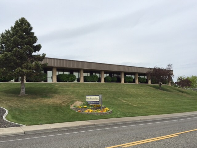 More Photos Of 8203 W Quinault Ave, Kennewick Office For Lease