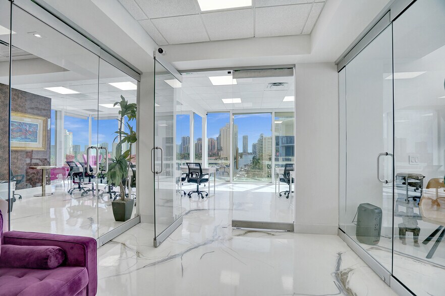 More Photos Of 18851 NE 29th Ave, Aventura Office For Lease