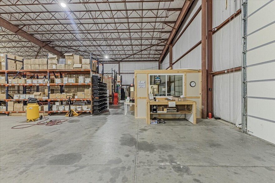 More Photos Of 241 Industrial Park Rd, Mountain City Warehouse For Sale