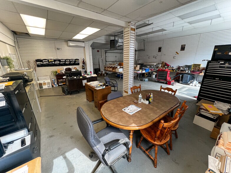 More Photos Of 43 N Liberty Dr, Stony Point Storefront For Sale