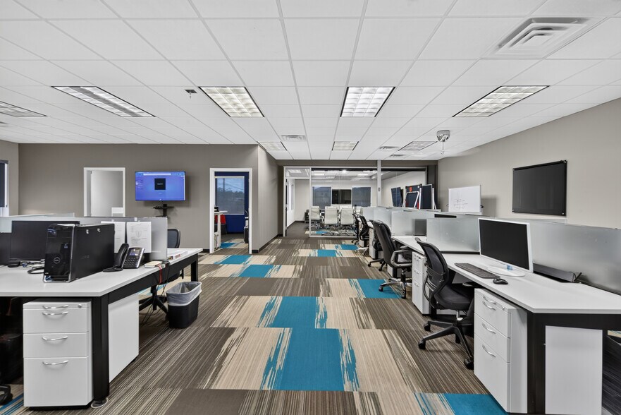 More Photos Of 10601 Pecan Park Blvd, Austin Office For Sale