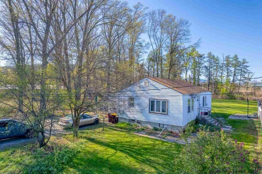 More Photos Of 963 Kings Hwy, Saugerties Restaurant For Sale