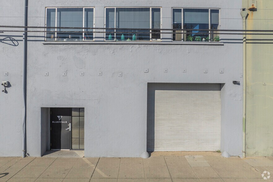 More Photos Of 620 3rd St, Oakland Flex For Lease