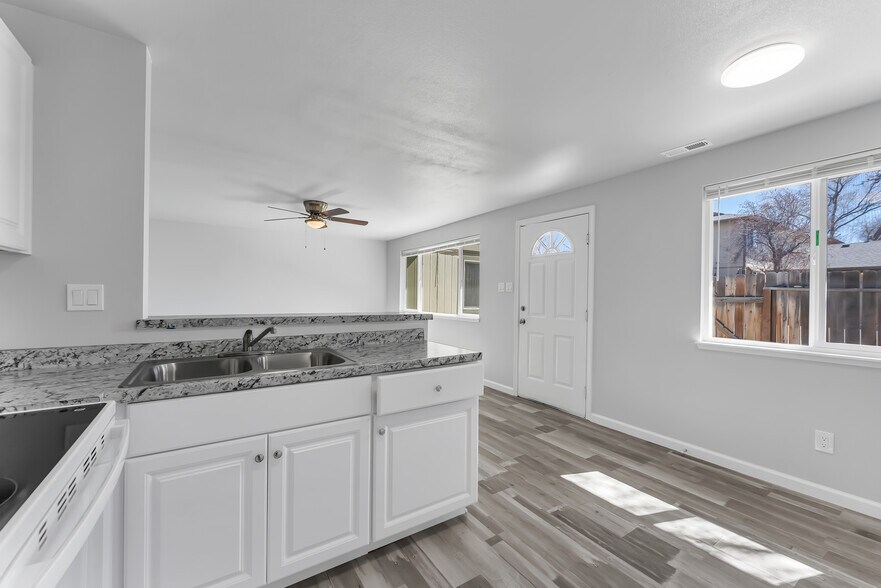 More Photos Of 1517 N Edmonds Dr, Carson City Multifamily For Sale