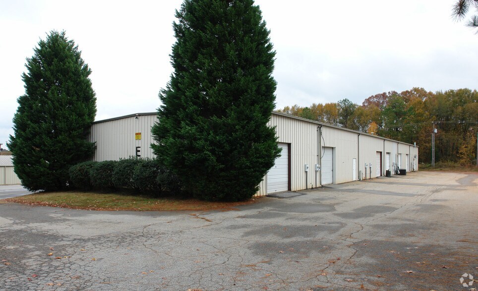 More Photos Of 114 Ryder Ln, Anderson Warehouse For Lease