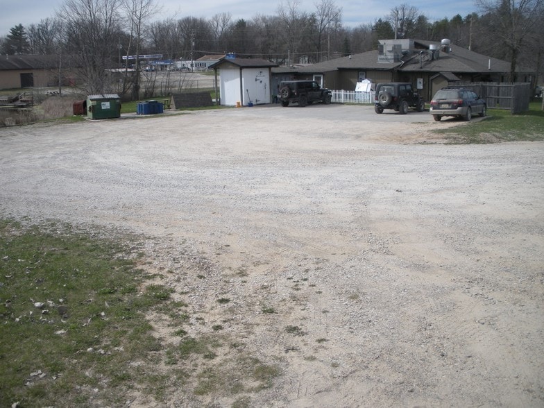 More Photos Of 1108 Estey Rd, Beaverton Restaurant For Sale