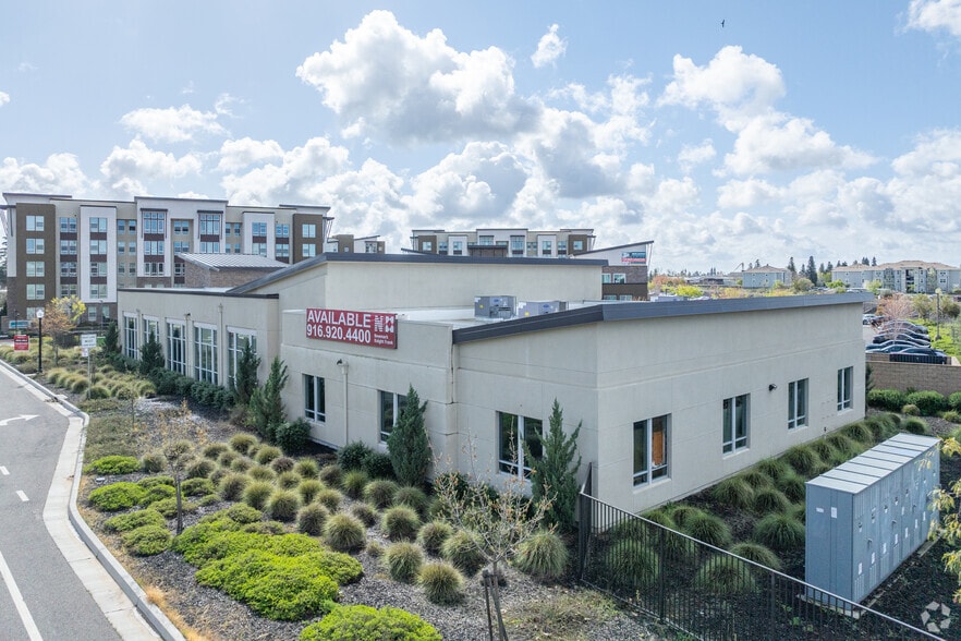 More Photos Of 2910 Ramona Ave, Sacramento Office For Lease