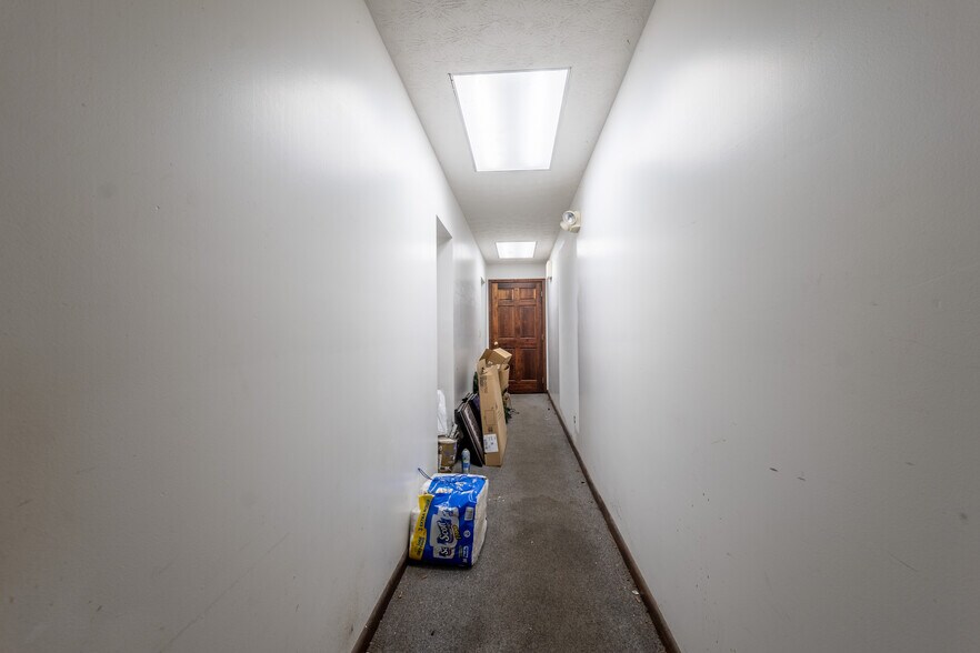 More Photos Of 24112 E 2nd St, Wellston Office For Sale