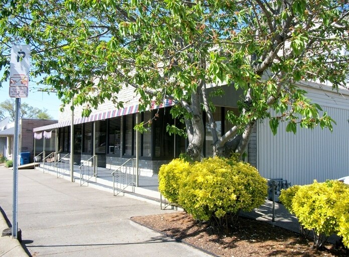 Primary Photo Of 521-525 Old Hickory Blvd, Old Hickory Storefront Retail Residential For Sale