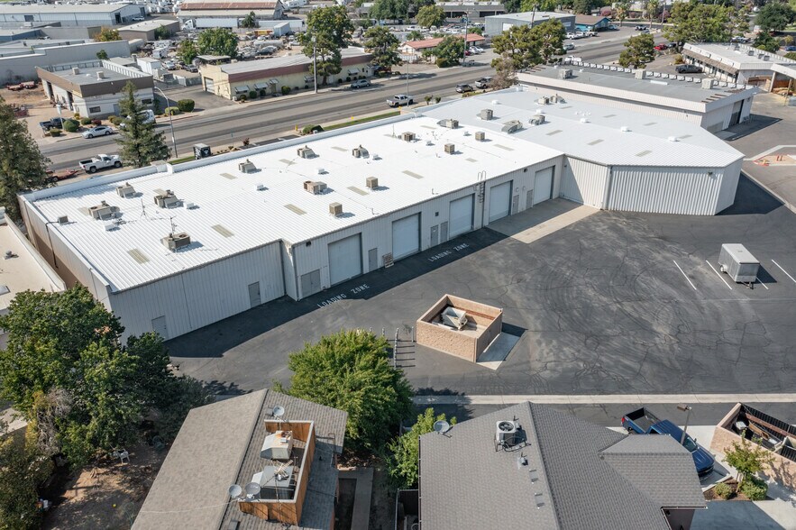 More Photos Of 1486 Tollhouse Rd, Clovis Service For Lease